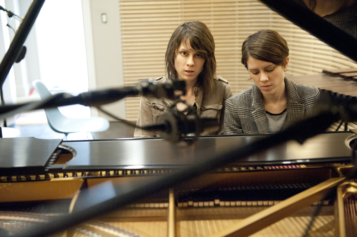 44-TeganandSara2012LByrnes